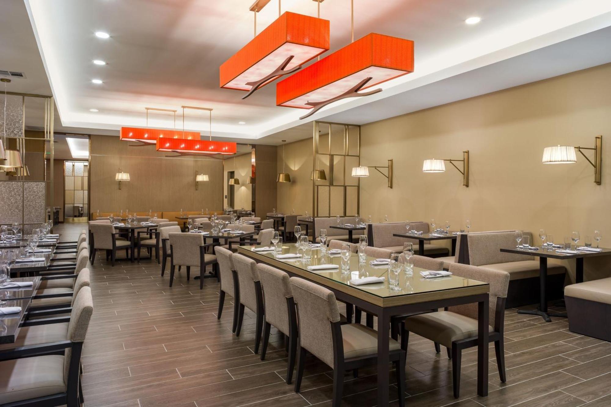Delta Hotels By Marriott Ontario Airport Exterior photo