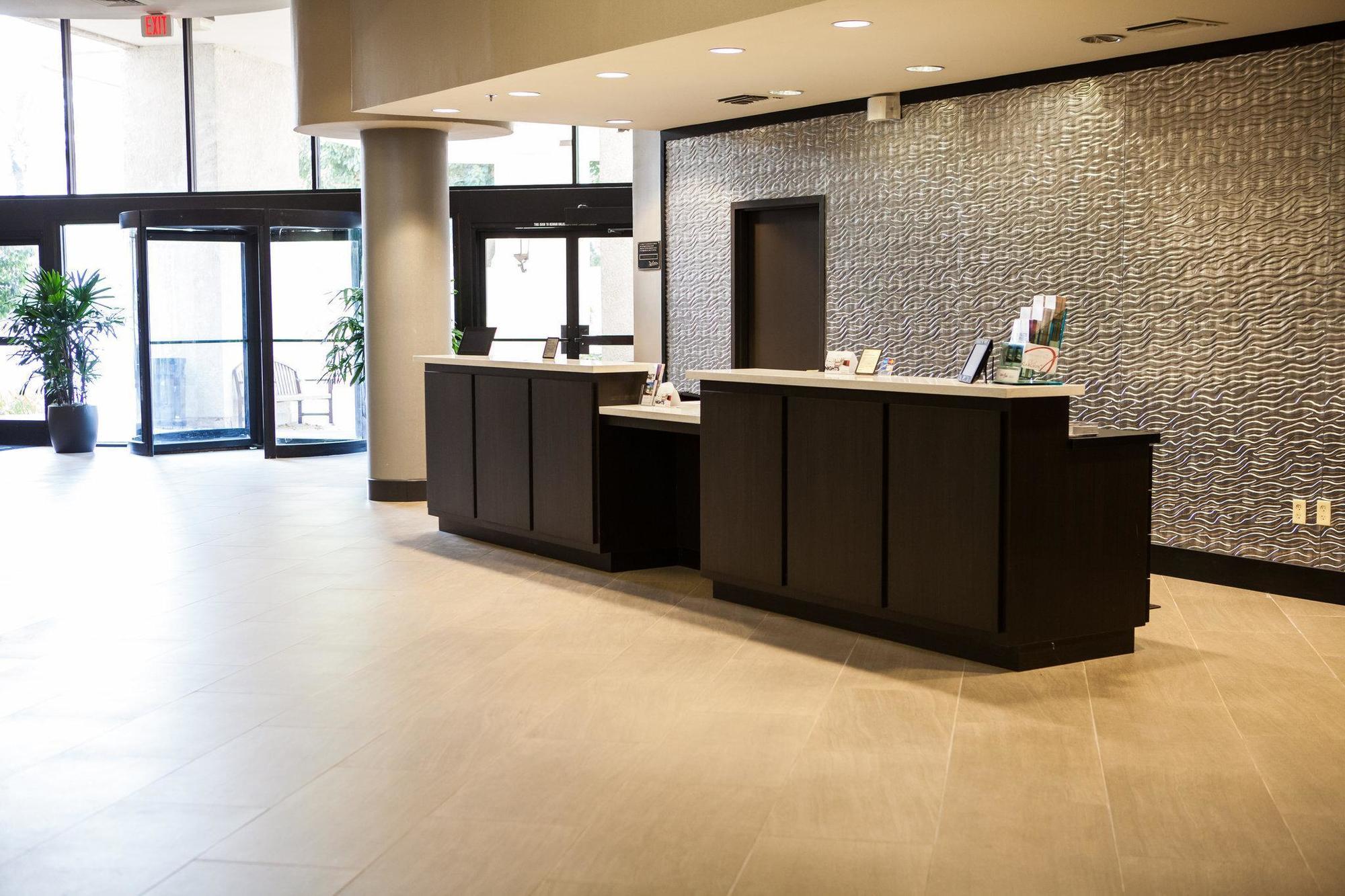 Delta Hotels By Marriott Ontario Airport Exterior photo